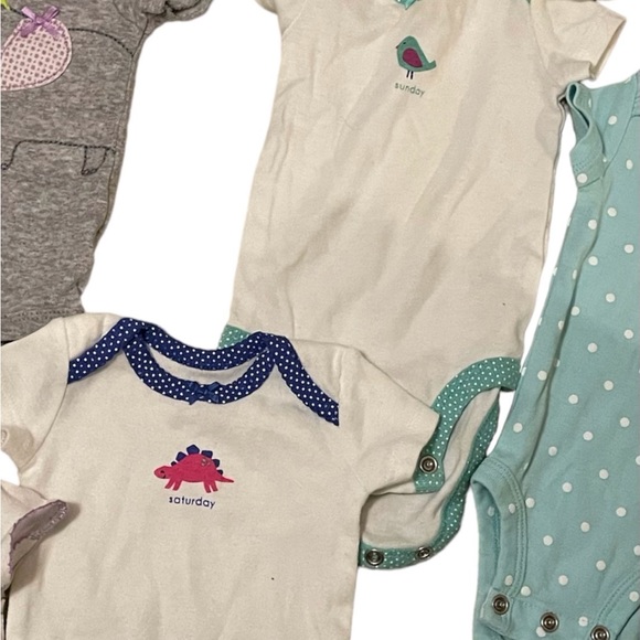 Newborn onsies - Picture 11 of 15